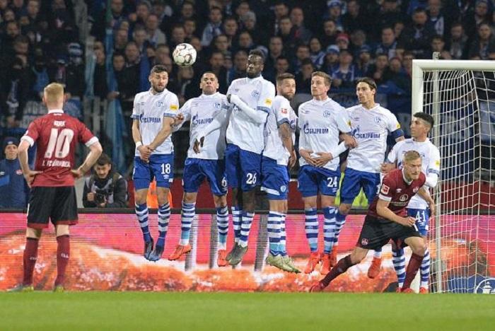  德甲保级大战白热化多支球队陷入泥潭